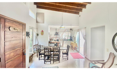 CASA / SEBASTIAN EL CANO AL 2100