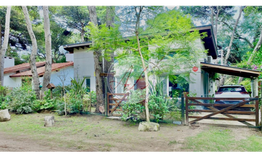 CASA / SEBASTIAN EL CANO AL 2100
