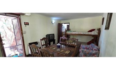 Chalet 4 Amb. + Dpto. 2 amb. (Florisbelo Acosta al 4600)