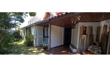 Chalet 4 Amb. + Dpto. 2 amb. (Florisbelo Acosta al 4600)