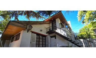 Chalet 4 Amb. + Dpto. 2 amb. (Florisbelo Acosta al 4600)