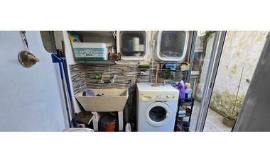 Chalet 4 Amb. + Dpto. 2 amb. (Florisbelo Acosta al 4600)