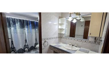 Chalet 4 Amb. + Dpto. 2 amb. (Florisbelo Acosta al 4600)