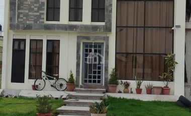 CASA DE VENTA  SECTOR PASEO SHOPPING RIOBAMBA