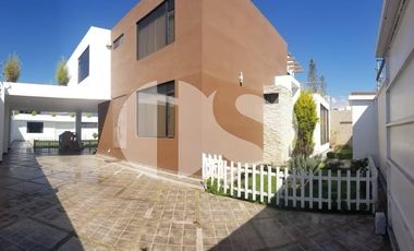SE VENDE CASA EN RIOBAMBA
