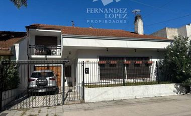 Chalet en venta en Don Bosco Este