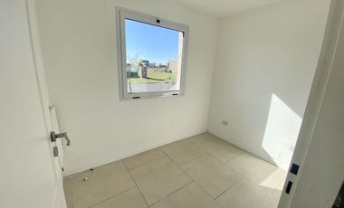 ALQUILER DE CASA EN Pilar