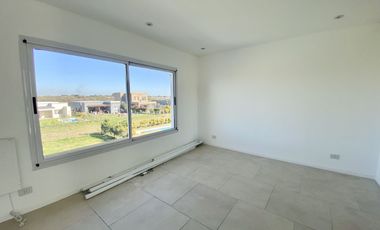 ALQUILER DE CASA EN Pilar
