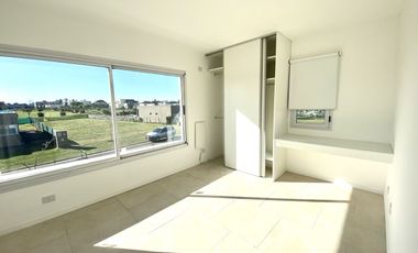ALQUILER DE CASA EN Pilar
