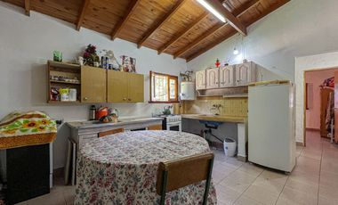 Venta casa 4 amb barrio Atlantida parque y balcon