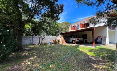 Venta casa 4 amb barrio Atlantida parque y balcon