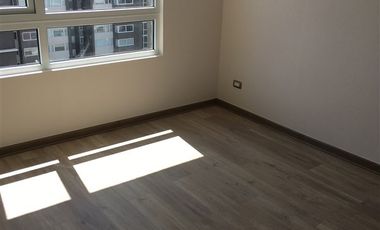 Departamento en Arriendo en Entrelomas con calle La Luna