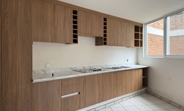 Casa en RENTA dentro del Fracc. Jardines del Toreo