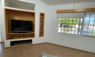 Casa Estilo Contemporáneo con seguridad 24/7 y excelentes espacios