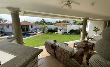 Casa Estilo Contemporáneo con seguridad 24/7 y excelentes espacios
