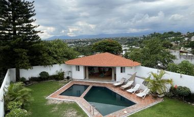 Casa Estilo Contemporáneo con seguridad 24/7 y excelentes espacios