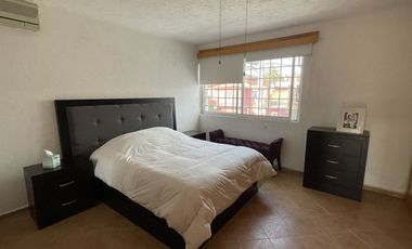 Casa Estilo Contemporáneo con seguridad 24/7 y excelentes espacios