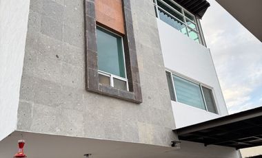 Venta Hermosa Casa en Milenio III, Queretaro