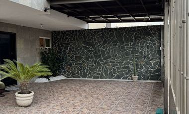 Venta Hermosa Casa en Milenio III, Queretaro