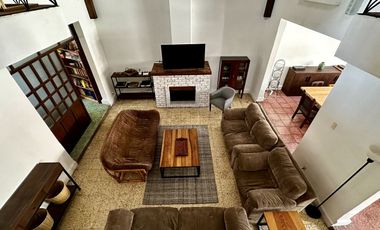 JUNTO A LOMAS HIPODROMO CASA EN VENTA