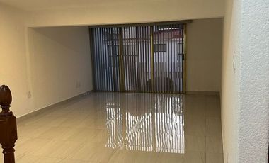 VENDO PRECIOSA CASA EN LA FLORIDA NAUCALPAN EDOMEX