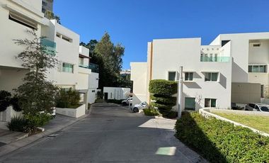 CASA EN CONDOMINIO EN VENTA LOMAS ALTAS