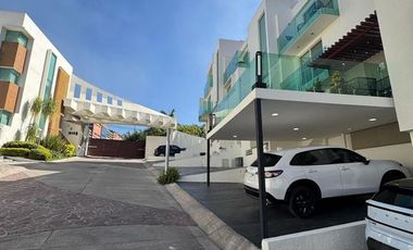CASA EN CONDOMINIO EN VENTA LOMAS ALTAS