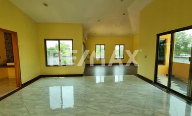 CASA EN VENTA - (3)