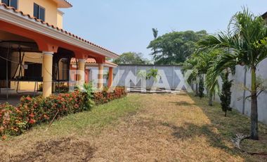 CASA EN VENTA - (3)