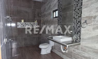 CASA EN VENTA - (3)