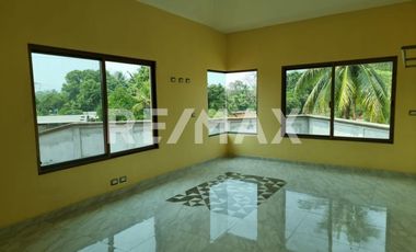 CASA EN VENTA - (3)