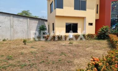 CASA EN VENTA - (3)