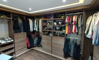 Residencia de Lujo en el Prestigioso Club de Golf Bellavista.