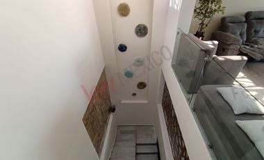 Residencia de Lujo en el Prestigioso Club de Golf Bellavista.