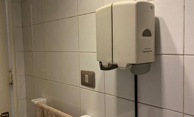 Espectacular consulta para médicos o profesionales de la salud en  Alcantara  75 UF x m2