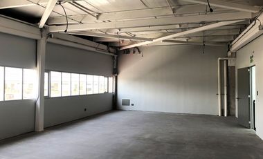 ARRIENDO NUEVO Bodegas 315 m2 de galpón y 83 m2 de oficinas, Ruta 5, Lampa