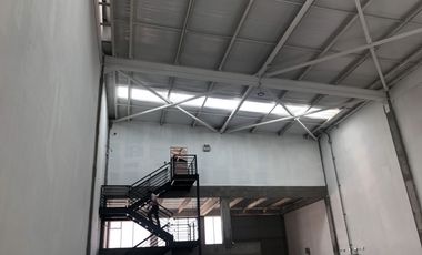 ARRIENDO NUEVO Bodegas 315 m2 de galpón y 83 m2 de oficinas, Ruta 5, Lampa