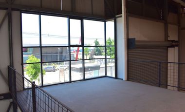 ARRIENDO Bodega 425,3 m2 + 69,24 m2 de altillo, Av. La Montaña
