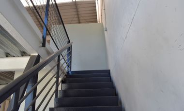 ARRIENDO Bodega 425,3 m2 + 69,24 m2 de altillo, Av. La Montaña