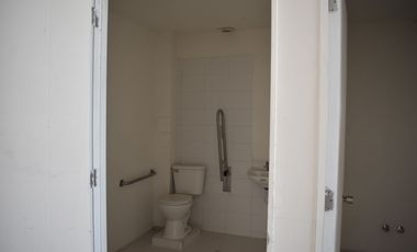 ARRIENDO Bodega 425,3 m2 + 69,24 m2 de altillo, Av. La Montaña