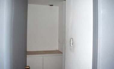 ARRIENDO Bodega de 592 m2 + 145,7 m2 de Oficina, Av. La Montaña, Lampa