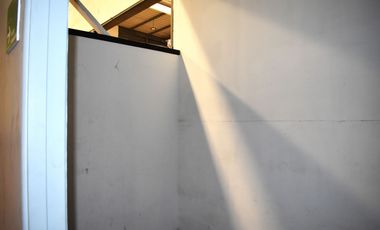 ARRIENDO Bodega de 592 m2 + 145,7 m2 de Oficina, Av. La Montaña, Lampa