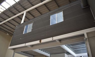 ARRIENDO Bodega de 204,1 m2 + 47,6 m2 de Oficina, Av. La Montaña, Lampa