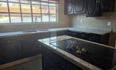 Casa sola en venta en Bosques del Lago, Cuautitlán Izcalli, México