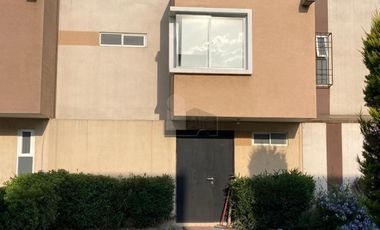 Renta de casa amueblada en Toluca, ubicada en el fraccionamiento Las Misiones