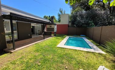 Casa en venta ph villa elisa con pileta planta baja 2 dormitorios parrilla aire alarma