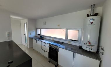 Casa en venta ph villa elisa con pileta planta baja 2 dormitorios parrilla aire alarma
