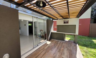 Casa en venta ph villa elisa con pileta planta baja 2 dormitorios parrilla aire alarma
