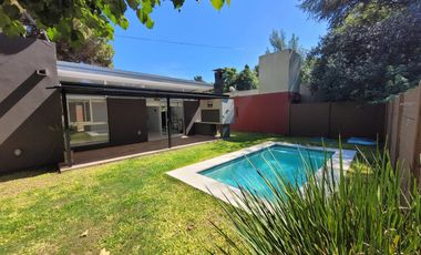 Casa en venta ph villa elisa con pileta planta baja 2 dormitorios parrilla aire alarma