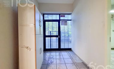 Alquiler Inmueble Comercial con Galpón, Entrepiso y Oficinas en Barrio Luis Agote
